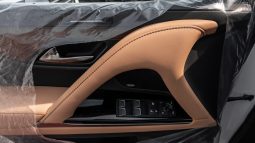 
										2026 Lexus LX600 Signature 3.5L Petrol AT (Wooden Accent) full									