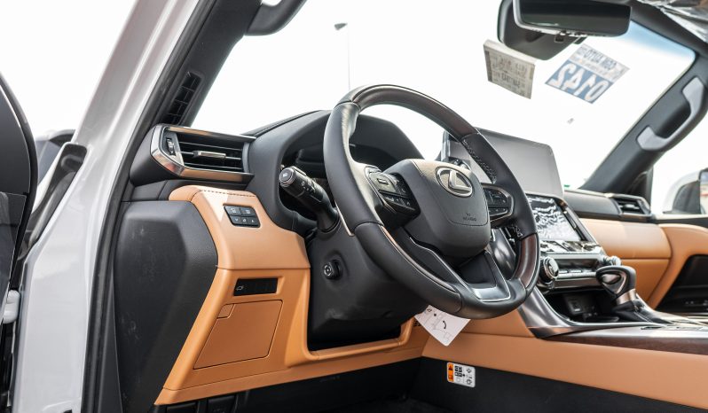 
								2026 Lexus LX600 Signature 3.5L Petrol AT (Wooden Accent) full									