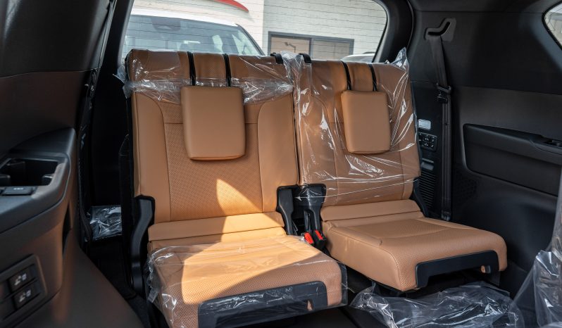 
								2026 Lexus LX600 Signature 3.5L Petrol AT (Wooden Accent) full									