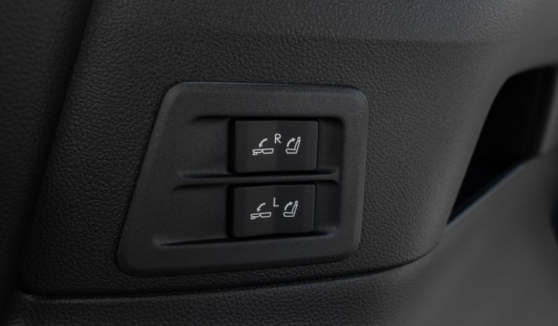 
								2026 Lexus LX600 Signature 3.5L Petrol AT (Wooden Accent) full									