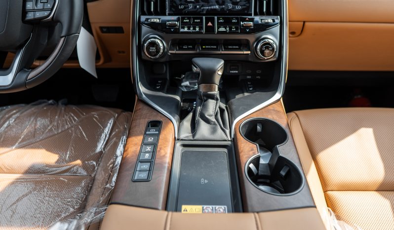 
								2026 Lexus LX600 Signature 3.5L Petrol AT (Wooden Accent) full									