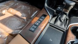 
										2026 Lexus LX600 Signature 3.5L Petrol AT (Wooden Accent) full									