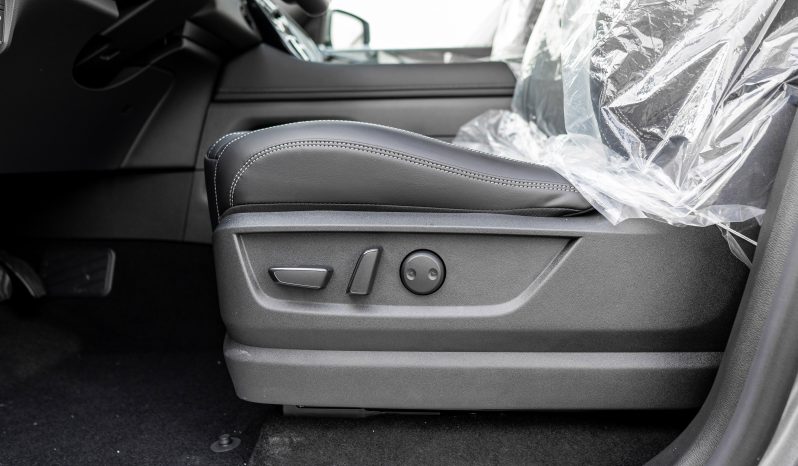 
2026 Nissan Patrol SE T2 3.8L AT Petrol (Gray-Black) full									