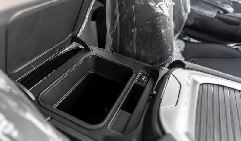 
2026 Nissan Patrol SE T2 3.8L AT Petrol (Gray-Black) full									