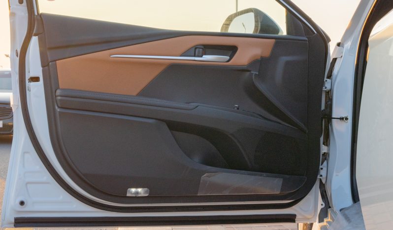 
2025 Toyota Camry Lumiere 2.5L HEV Full option (White) full									