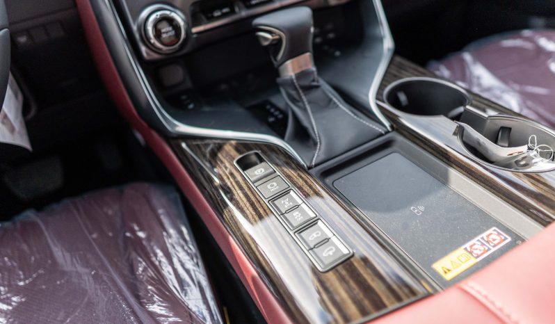 
2026 Lexus LX600 Signature 3.5L AT Petrol (Black-Red) full									