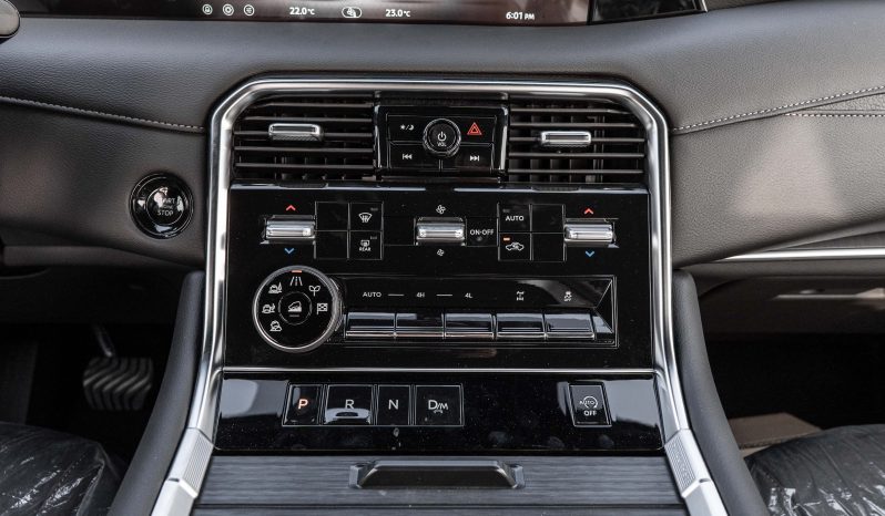 
								2026 Nissan Patrol SE T2 3.8L AT Petrol (Black-Black) full									