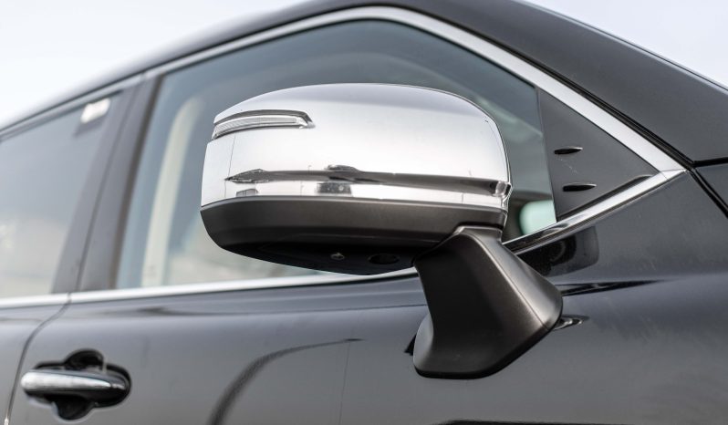 
2026 Toyota Land Cruiser VX 4.0L AT Petrol (Black-Beige) full									