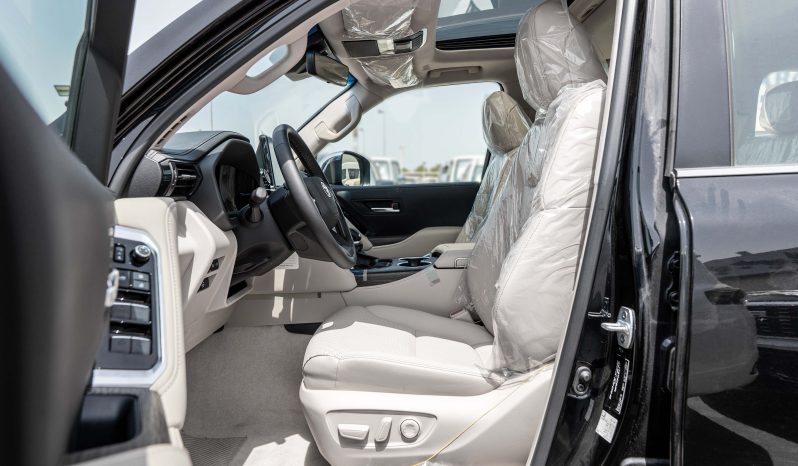 
2026 Toyota Land Cruiser VX 4.0L AT Petrol (Black-Beige) full									