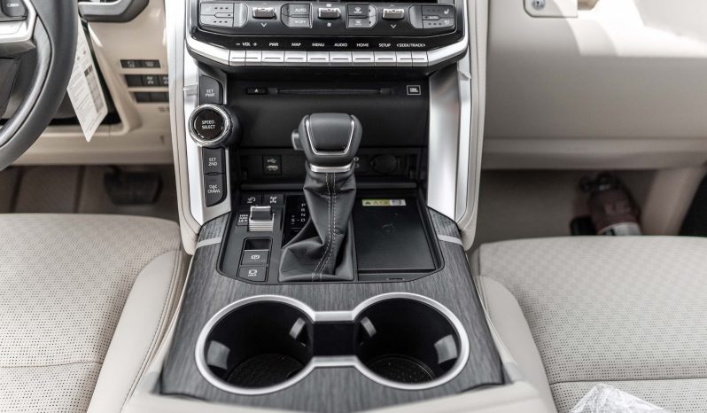 
2026 Toyota Land Cruiser VX 4.0L AT Petrol (Black-Beige) full									