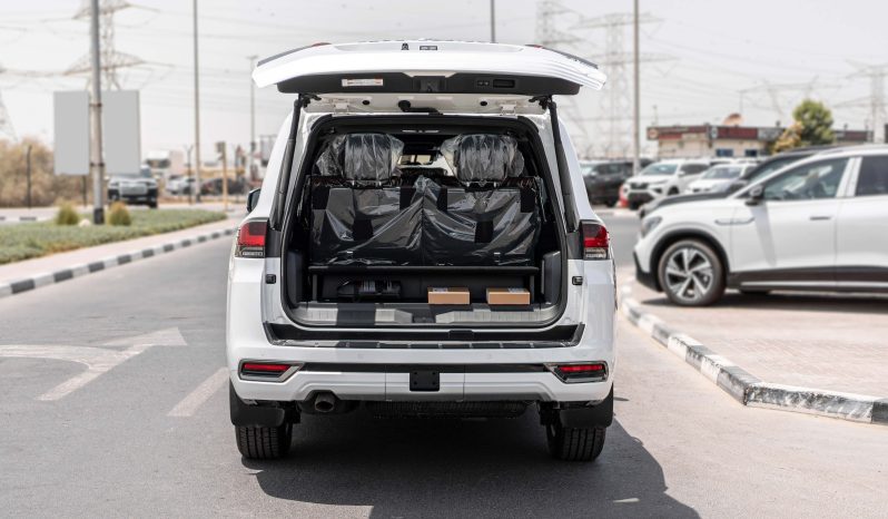 
2025 Toyota Land Cruiser VXR 3.5L AT Hybrid full									