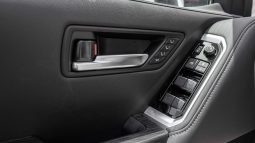 
2025 Toyota Land Cruiser VXR 3.5L AT Hybrid full									