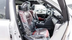
										2026 Toyota Land Cruiser 300 VXR 3.5L AT Hybrid (White-Red) full									