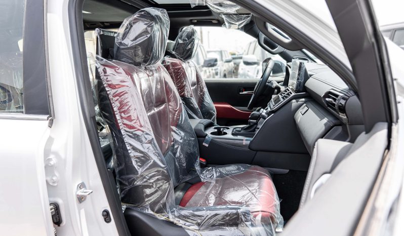 
								2026 Toyota Land Cruiser 300 VXR 3.5L AT Hybrid (White-Red) full									