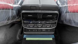 
2025 Toyota Land Cruiser VXR 3.5L AT Hybrid full									