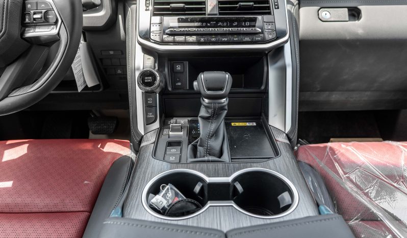 
								2026 Toyota Land Cruiser 300 VXR 3.5L AT Hybrid (White-Red) full									