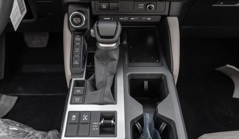 
2026 Toyota Prado VXL 2.4L AT Petrol full									