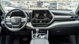 
										2026 Toyota Highlander LE 2.5L AT Hybrid (Gray) full									