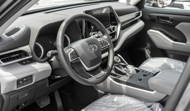 
								2026 Toyota Highlander LE 2.5L AT Hybrid (Gray) full									