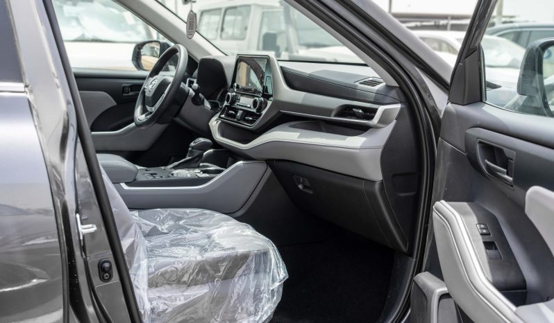 
								2026 Toyota Highlander LE 2.5L AT Hybrid (Gray) full									