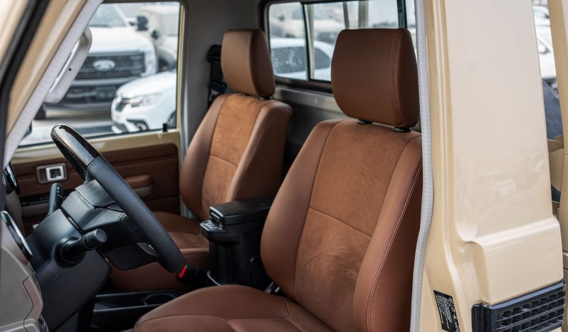 
2025 Toyota Land Cruiser LC79 4.0 SC AT Petrol Full Option full									