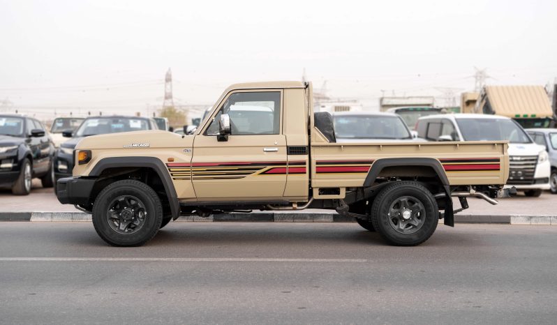 
2025 Toyota Land Cruiser LC79 4.0 SC AT Petrol Full Option full									