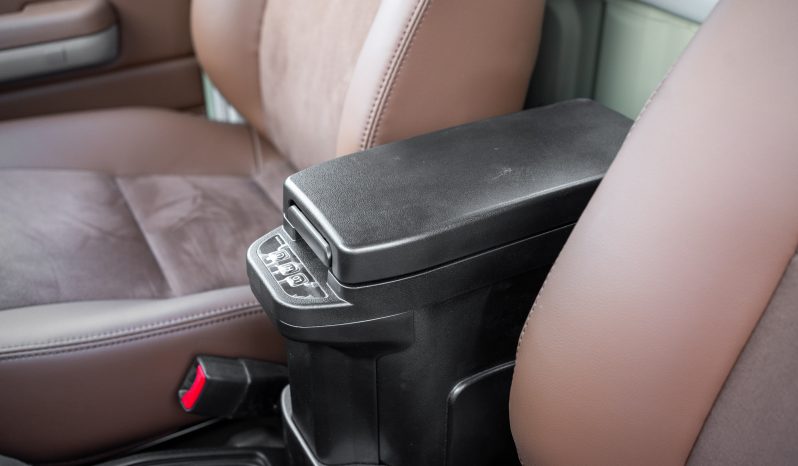 
2025 Toyota Land Cruiser LC79 4.0 SC AT Petrol Full Option full									