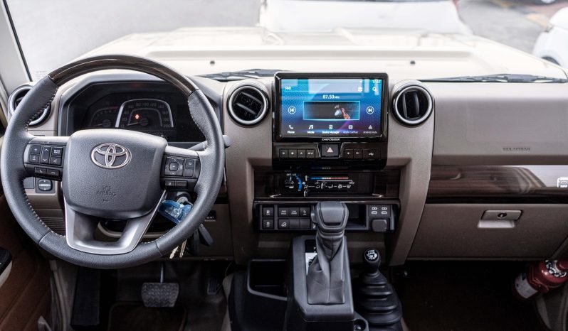 
2025 Toyota Land Cruiser LC79 4.0 SC AT Petrol Full Option full									