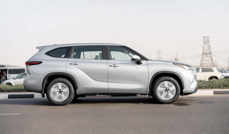 
								2026 Toyota Highlander LE 2.5L AT Hybrid (Silver-Gray) full									