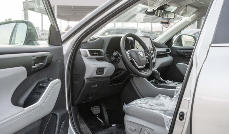 
								2026 Toyota Highlander LE 2.5L AT Hybrid (Silver-Gray) full									