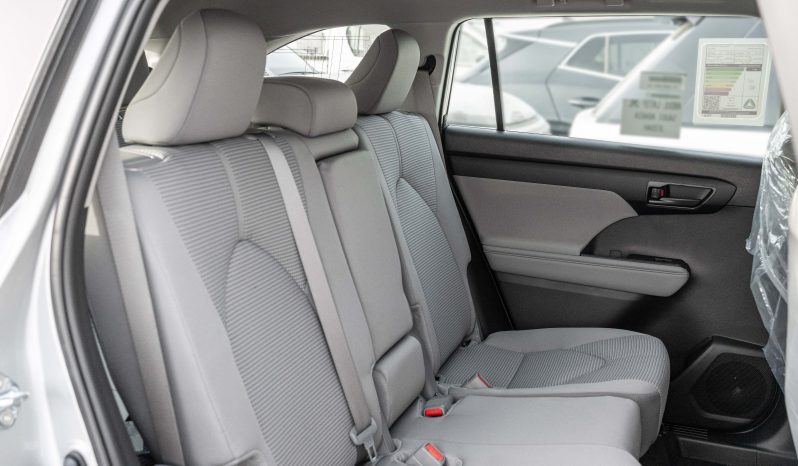 
								2026 Toyota Highlander LE 2.5L AT Hybrid (Silver-Gray) full									