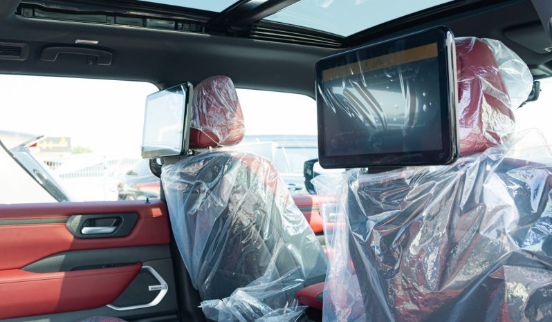 
2026 Nissan Patrol LE Platinum 3.5L AT Petrol (White-Red) full									