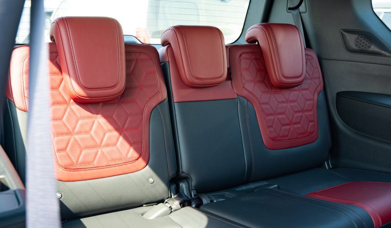 
2026 Nissan Patrol LE Platinum 3.5L AT Petrol (White-Red) full									