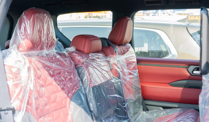 
2026 Nissan Patrol LE Platinum 3.5L AT Petrol (White-Red) full									