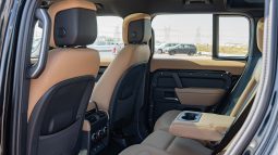 
										2025 Land Rover Defender P-300 XDynamics full									