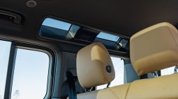 
										2025 Land Rover Defender P-300 XDynamics full									