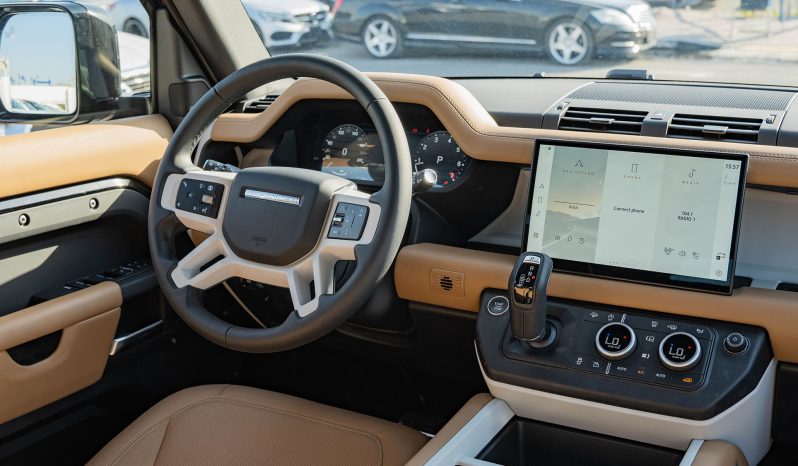 
								2025 Land Rover Defender P-300 XDynamics full									