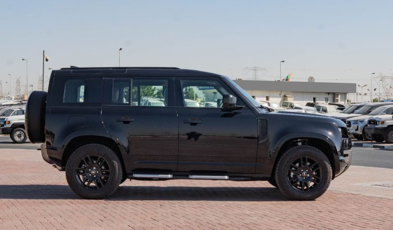 
								2025 Land Rover Defender P-300 XDynamics full									