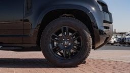 
										2025 Land Rover Defender P-300 XDynamics full									