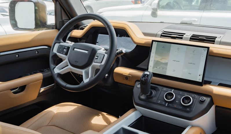 
								2025 Land Rover Defender P-300 XDynamics (Gray) full									