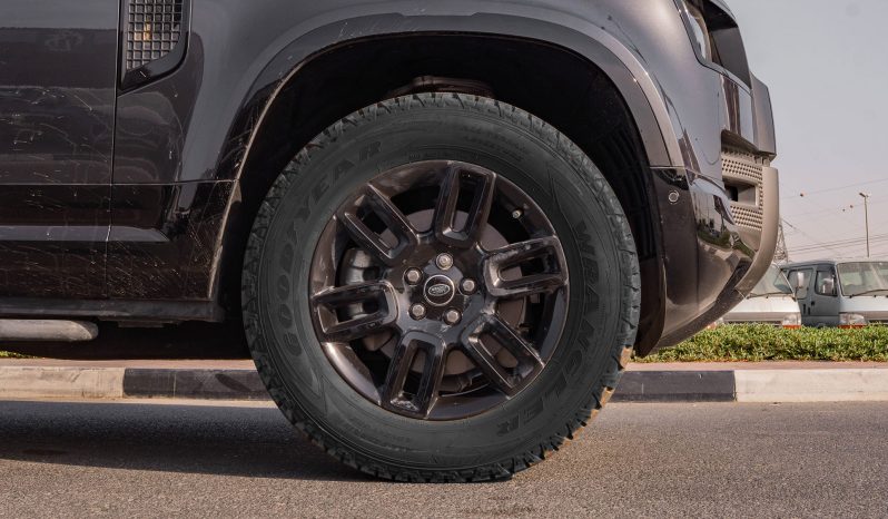 
								2025 Land Rover Defender P-300 XDynamics (Gray) full									