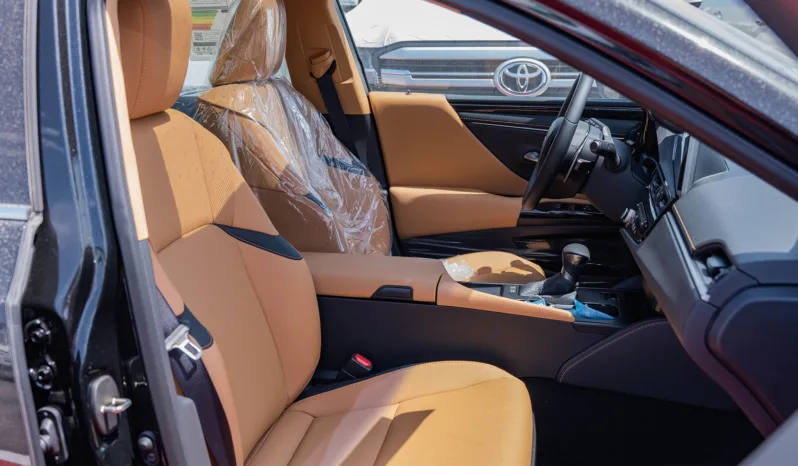 
2025 Lexus ES300h 2.5L AT Hybrid (Black) full									