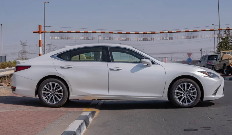
								2025 Lexus ES300h 2.5L AT Hybrid (White) full									