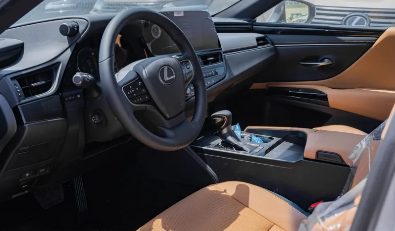 
								2025 Lexus ES300h 2.5L AT Hybrid (White) full									