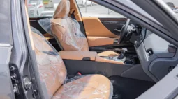 
2025 Lexus ES350 3.5L AT Petrol full									