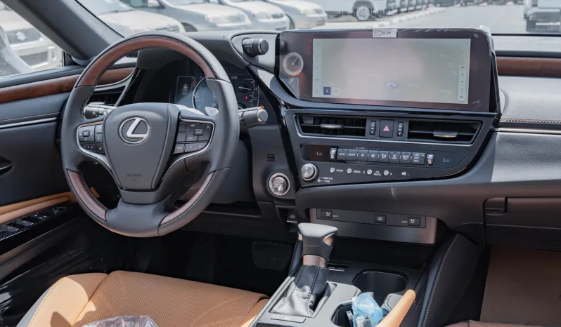 
2025 Lexus ES350 3.5L AT Petrol full									