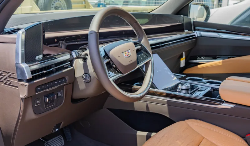 
2026 Cadillac Escalade Premium Luxury 6.2L V8 AT Petrol full									