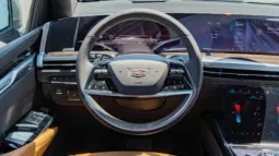 
2026 Cadillac Escalade Premium Luxury 6.2L V8 AT Petrol full									
