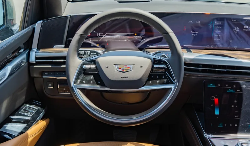 
2026 Cadillac Escalade Premium Luxury 6.2L V8 AT Petrol full									
