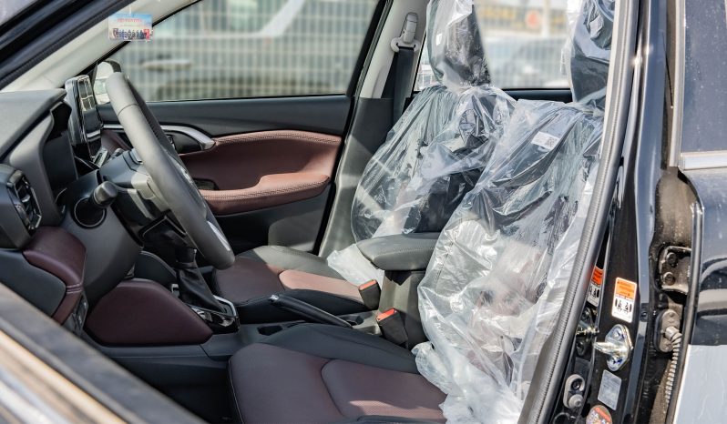 
2025 Toyota Urban Cruiser GLX 1.5L AT Petrol (Black) full									